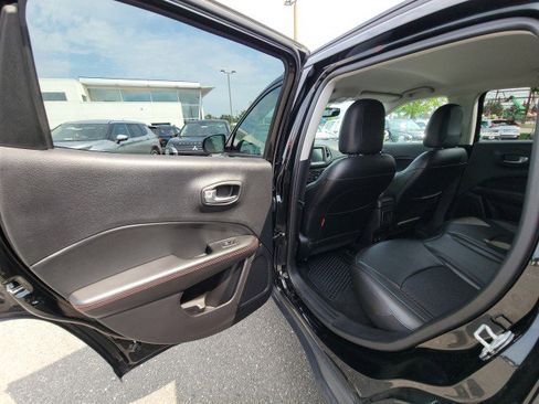 Used 2019 Jeep Compass Trailhawk image 17