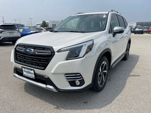 Used 2023 Subaru Forester Touring AWD/4WD image 1