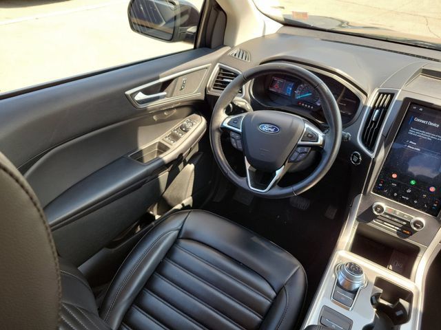 Used 2024 Ford Edge SEL AWD/4WD image 14