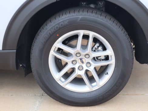 New 2026 Ford Explorer Active w/ Active Comfort Package RWD image 20