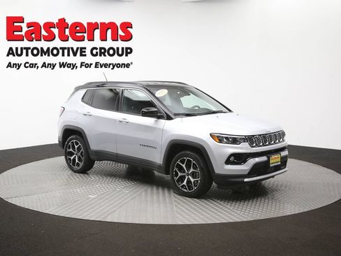 Used 2025 Jeep Compass Limited AWD/4WD image 48