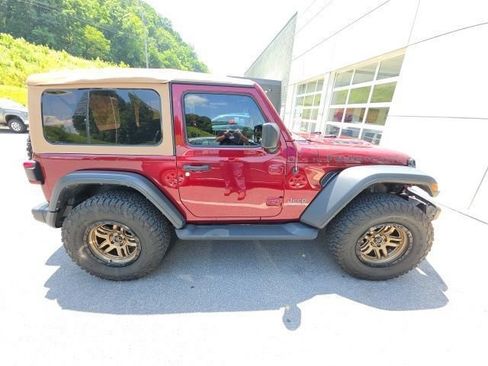 Used 2021 Jeep Wrangler Rubicon w/ LED Lighting Group AWD/4WD image 9