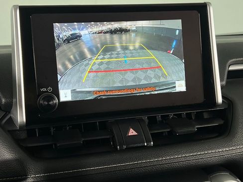 Used 2024 Toyota RAV4 LE image 19