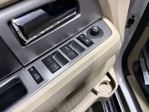 Used 2017 Ford Expedition XLT w/ Equipment Group 202A image 19