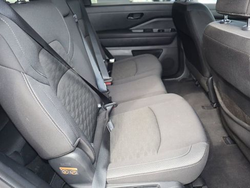 Certified 2024 Nissan Pathfinder S image 29