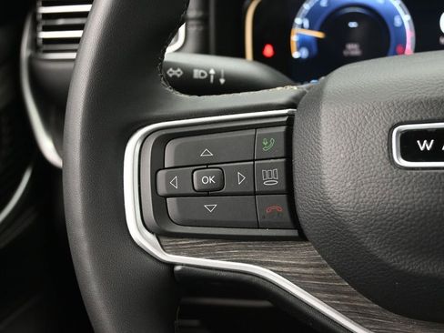 Used 2024 Jeep Wagoneer Series III image 13