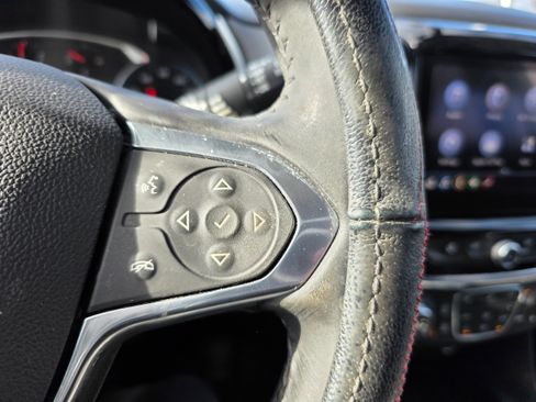 Used 2020 Chevrolet Traverse LT image 15