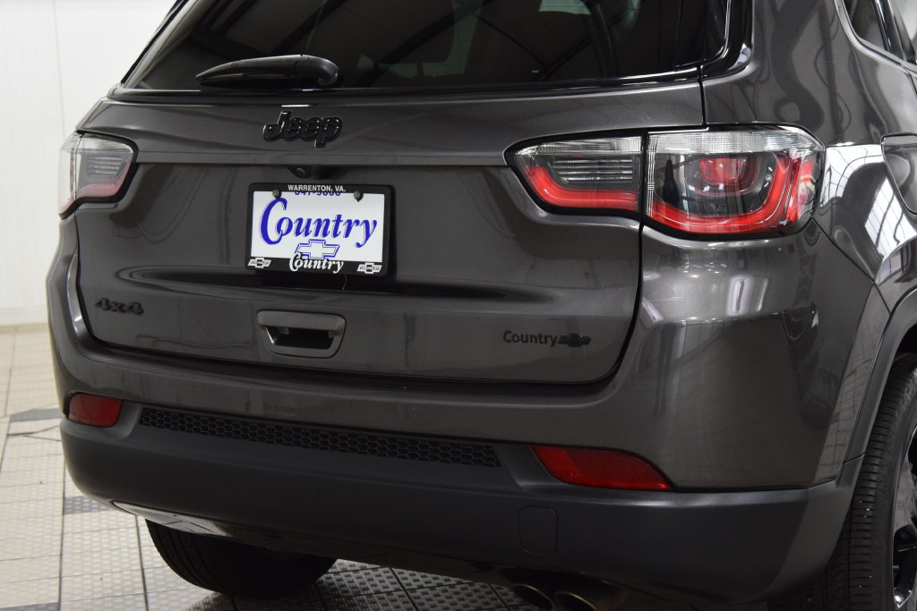 Used 2020 Jeep Compass Latitude AWD/4WD image 22