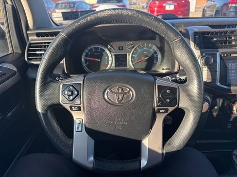 Used 2017 Toyota 4Runner SR5 Premium image 22