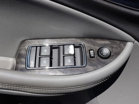 Used 2014 Chevrolet Impala LT FWD image 28