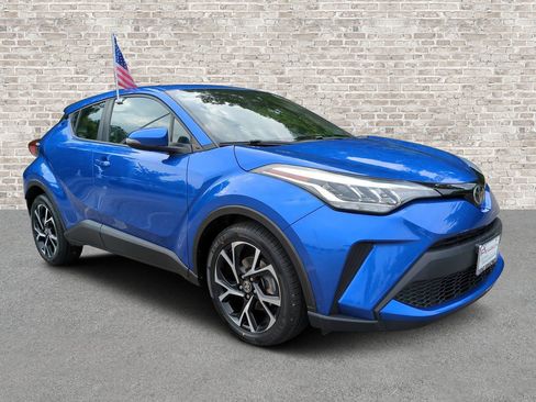 Used 2021 Toyota C-HR XLE FWD image 1