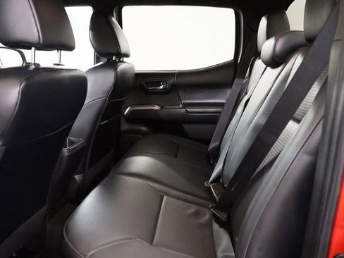 Used 2023 Toyota Tacoma Limited image 31