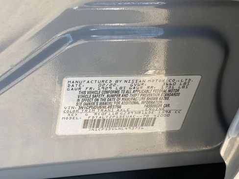 Used 2022 Nissan Kicks SR FWD image 47