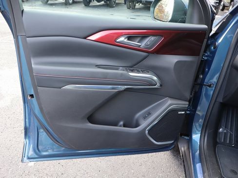 New 2026 Chevrolet Traverse Z71 w/ Enhanced Driving Package image 3