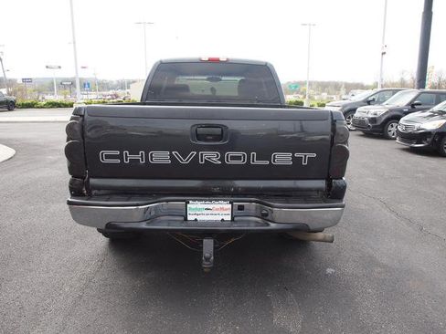 Used 2003 Chevrolet Silverado 1500 2WD Extended Cab w/ Exterior Appearance Package image 2