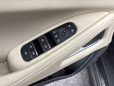 Used 2025 INFINITI QX60 Sensory image 17