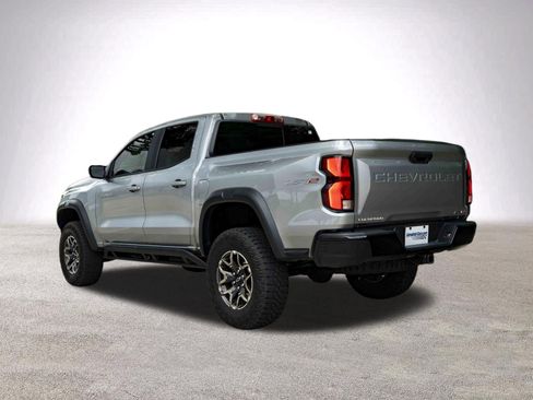 Used 2024 Chevrolet Colorado ZR2 AWD/4WD image 7
