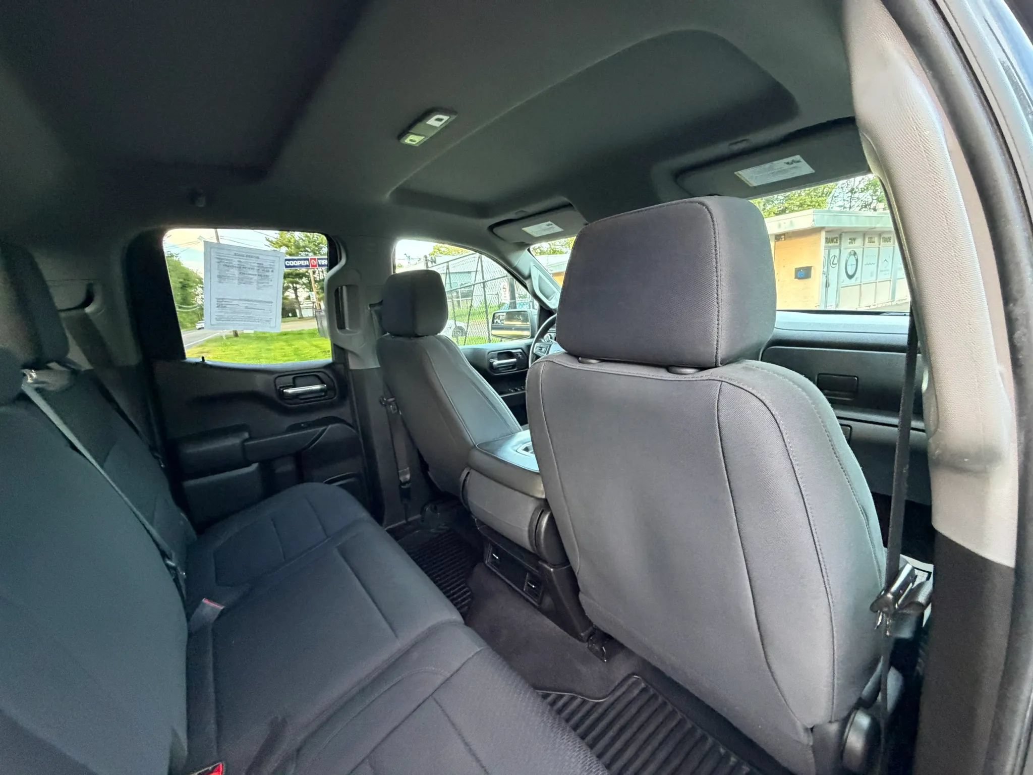 Used 2020 Chevrolet Silverado 1500 Custom w/ Custom Value Package AWD/4WD image 15