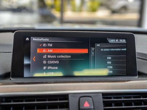 Used 2018 BMW 340i xDrive Sedan AWD/4WD image 29