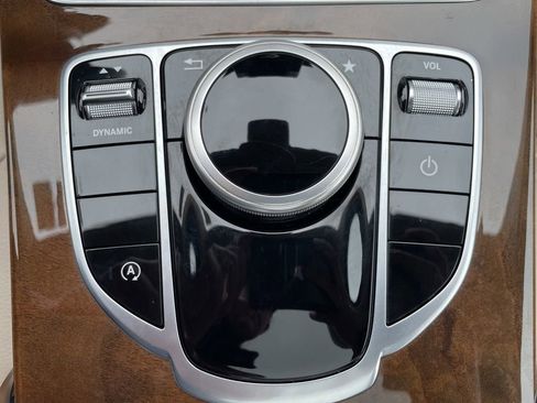 Used 2017 Mercedes-Benz C 300 4MATIC Sedan image 23