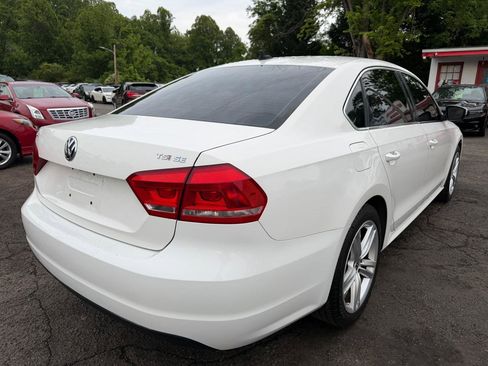 Used 2014 Volkswagen Passat 1.8T SE FWD image 5