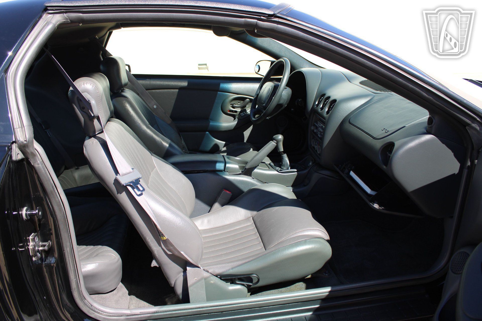 Used 1999 Pontiac Firebird Formula w/ Security Pkg RWD image 12