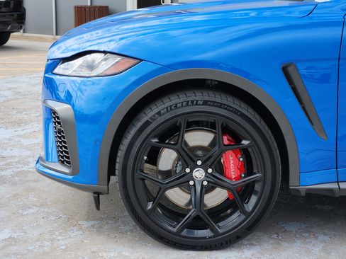 Used 2021 Jaguar F-PACE SVR AWD/4WD image 9