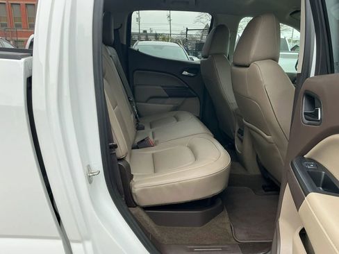 Used 2016 GMC Canyon SLT image 12