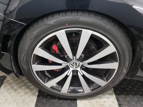 Used 2012 Volkswagen Beetle 2.0T FWD image 23
