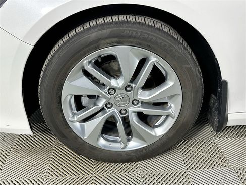 Used 2018 Honda Accord LX image 27
