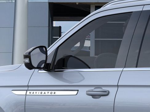 New 2026 Lincoln Navigator Reserve AWD/4WD image 20
