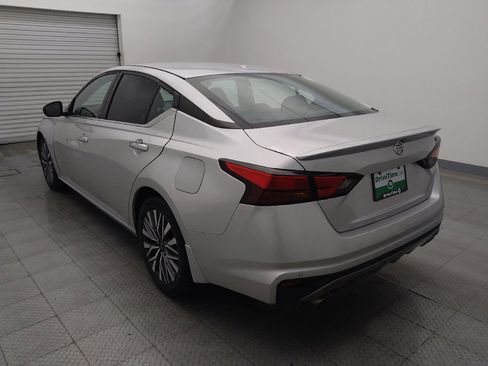 Used 2020 Nissan Altima 2.5 SR w/ Premium Package image 5