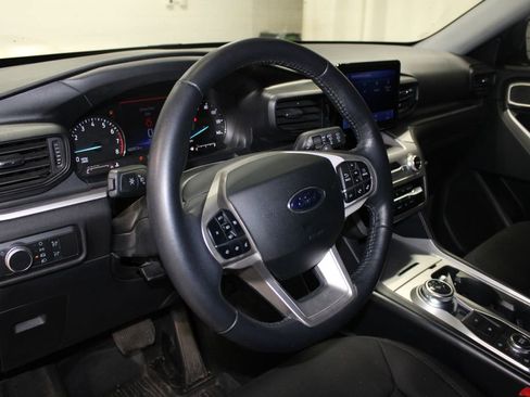 Used 2021 Ford Explorer XLT w/ Class III Trailer Tow Package image 16