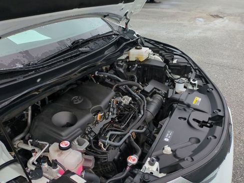 Used 2023 Toyota Sienna XSE image 34