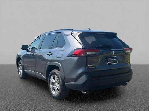Used 2025 Toyota RAV4 XLE AWD/4WD image 3