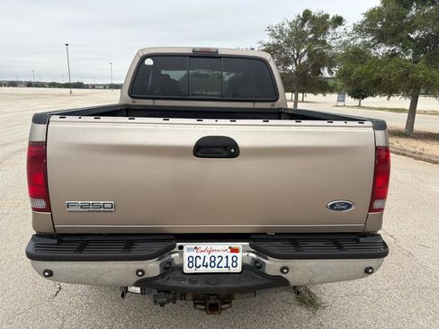 Used 2006 Ford F250 XLT AWD/4WD image 7