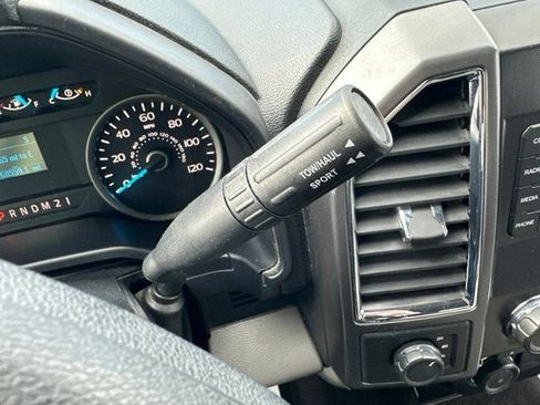 Used 2016 Ford F150 XLT AWD/4WD image 15