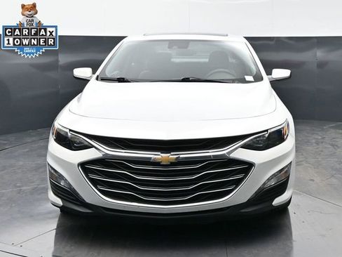 Used 2024 Chevrolet Malibu LT image 2