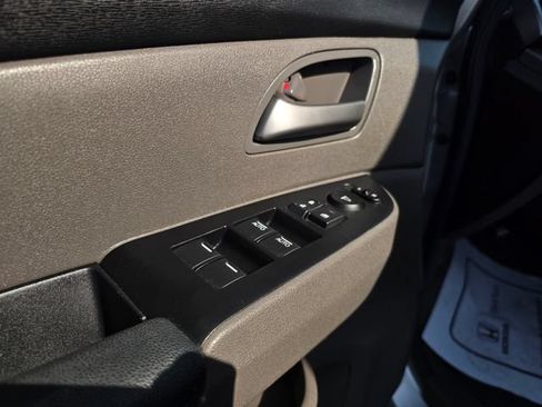 Used 2013 Honda Odyssey LX image 20