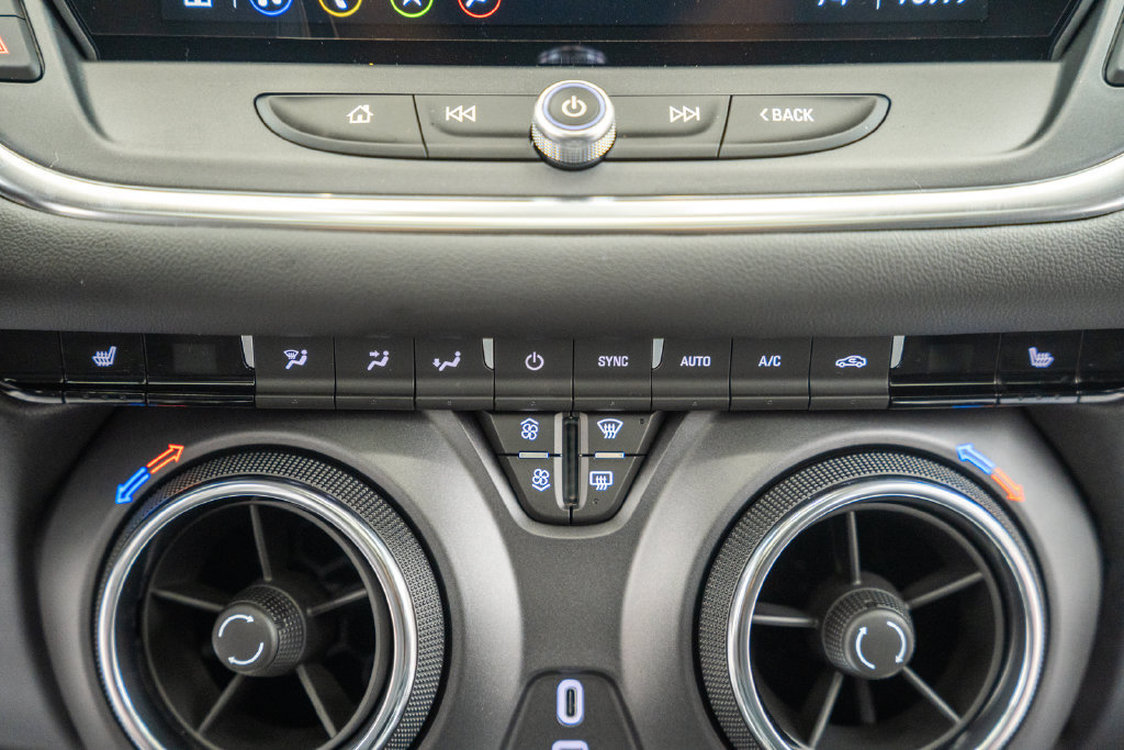 New 2026 Chevrolet Blazer LT w/ Sound & Technology Package AWD/4WD image 25