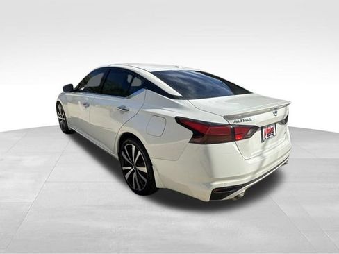 Used 2019 Nissan Altima 2.5 Platinum AWD/4WD image 7