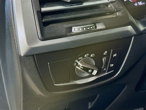 Used 2023 BMW X3 xDrive30i w/ Convenience Package AWD/4WD image 11