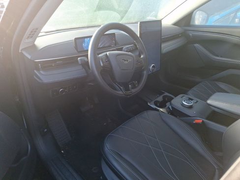 Used 2024 Ford Mustang Mach-E Select image 6