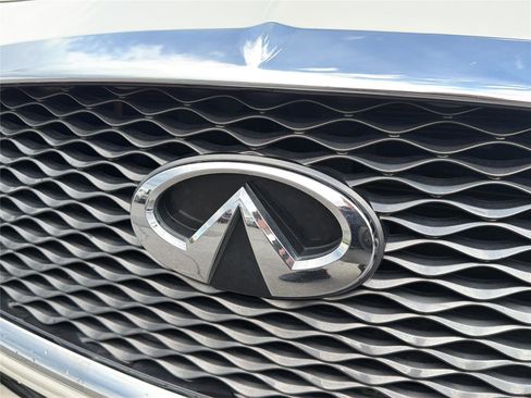 Used 2018 INFINITI Q60 3.0t Luxe w/ Sensory Package 3.0T Luxe AWD/4WD image 29