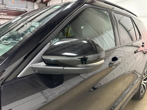 Certified 2025 Ford Explorer ST-Line image 33