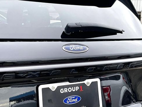 Used 2025 Ford Explorer ST-Line w/ Premium Package image 9