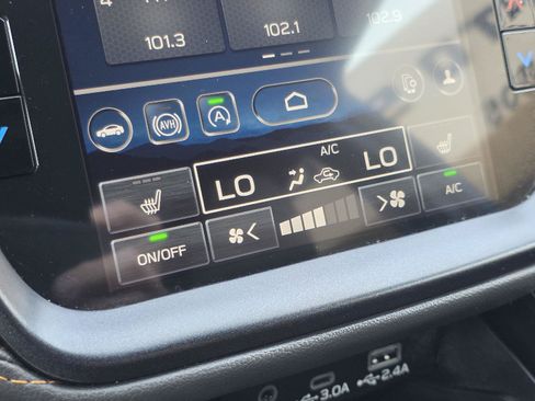 Used 2025 Subaru Outback Wilderness AWD/4WD image 19