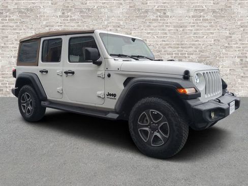Used 2020 Jeep Wrangler Unlimited Sport image 1