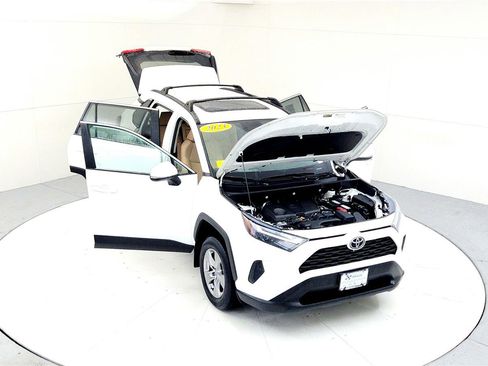Certified 2023 Toyota RAV4 XLE image 21