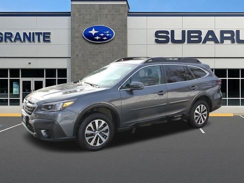 Used 2021 Subaru Outback Premium image 5